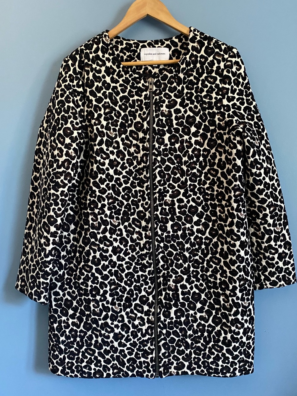 Cupcakes and cashmere Black & White Leopard Print Coat